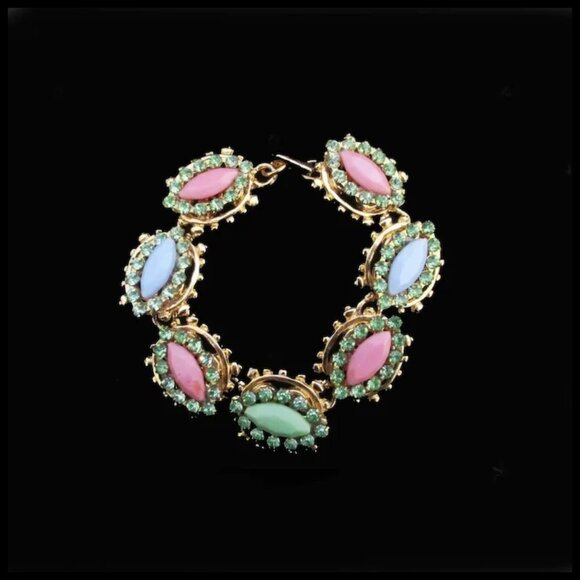 Retro Pastels Bracelet With Rhinestones, One of a Kind, Made Recycled Vintage - Picture 3 of 9